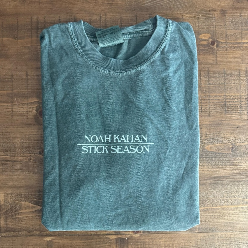 noah kahan - stick season tee
